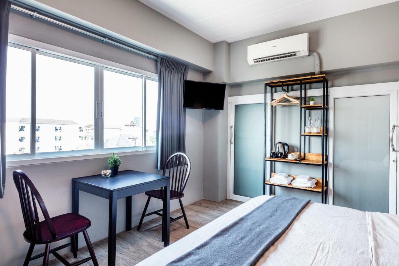Penyos Service Apartment Bangkok Eksteriør bilde